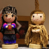 热议习近平总书记在内蒙古讲话 湘西龙山:惹巴妹乡村振兴车间编织石榴花共话民族团结振兴