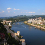 芙蓉国评论丨致敬禁毒战线无名英雄:英勇而无畏,隐秘而伟大