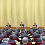 辛小湘丨牢把“稳”与“进” 悟透“立”和“破”