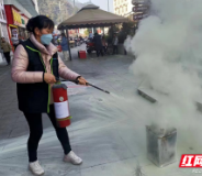 保靖县商务局:消防安全“不打折” 培训演练增保障