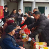“三月学雷锋 情暖敬老院”——保靖县复兴九年一贯制学校学雷锋志愿活动