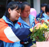 爱意满心间,甜甜有爱“女神”节——保靖县岳阳小学幼儿园“三八妇女节”活动
