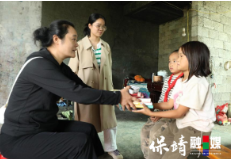 株洲支教老师情系山区贫困学生