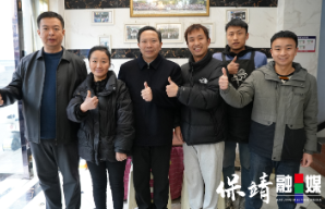 周建武看望“无声”理发师吴志云及团队:在无声世界创造精彩人生,以艰苦奋斗打拼美好生活,用大爱热爱共建幸福保靖