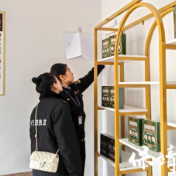 保靖县市场监管局：重阳护老暖民心，专项整治护舌尖
