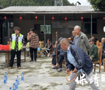 保靖县民政局:端午佳节暖夕阳,多院同贺情意长