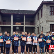 保靖民中在全县中小学生球类运动会上获佳绩