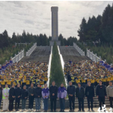 保靖县开展清明祭扫活动:童心系英烈 薪火永赓续
