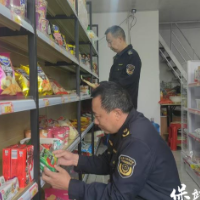 保靖县迁陵市场监管所:开展食品安全检查,护航“茶马”赛事