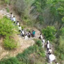 保靖高三学子赴千年古寨开展考前减压活动