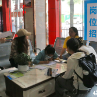 保靖县人社局:助力企业谋发展 精准对接促就业