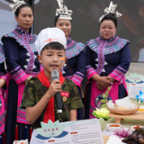 保靖:“少儿村厨”热辣开晒 萌娃厨师掌勺欢庆“六一”