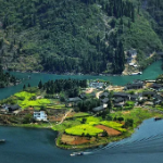 《咏首八峒》七言绝句