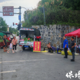 保靖城管:暖心设点,架起助农便民桥