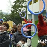保靖县清水坪学校幼儿园:趣味运动  乐享元旦
