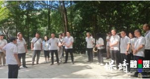 一世传承英雄志 一生守护忠烈魂 ——记保靖县助人为乐道德模范杨昌树