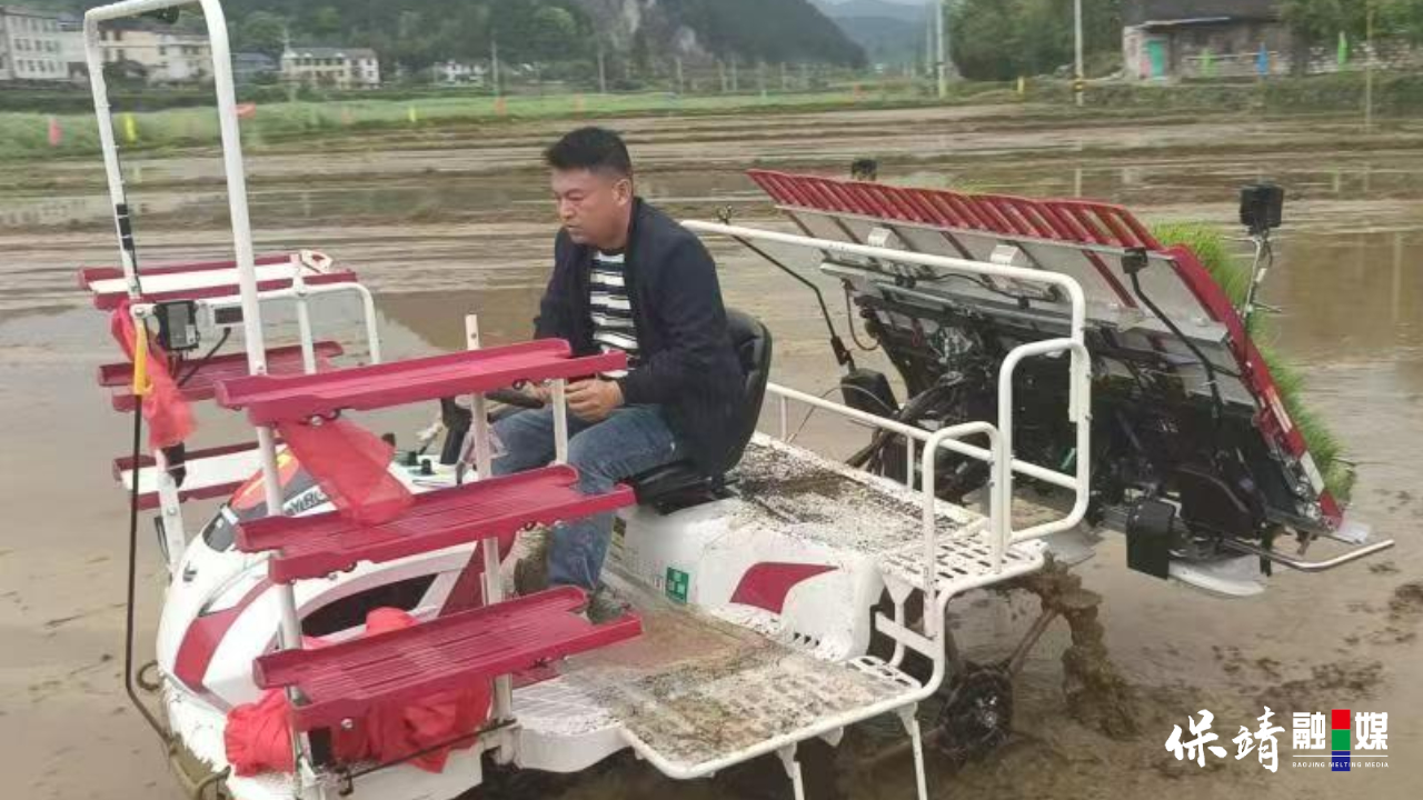 热议2.jpg 热议2.jpg