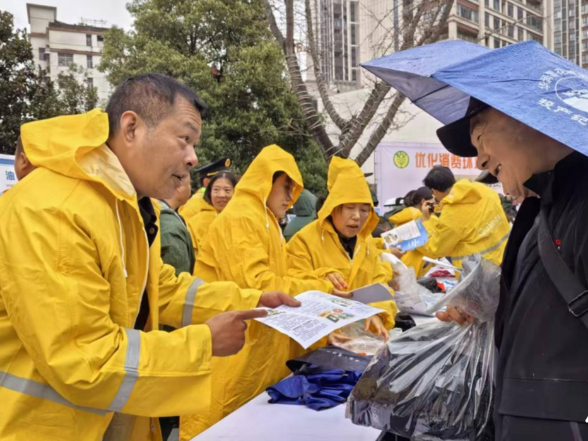 保靖县文化旅游广电局：积极开展“3.15”国际消费者权益日宣传活动