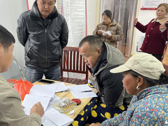 保靖县水田河镇：集体经济分红惠民生 医保补贴暖民心  