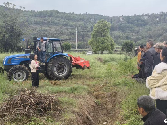 保靖县毛沟镇：农机赋能春耕生产 技能强农助推片区发展