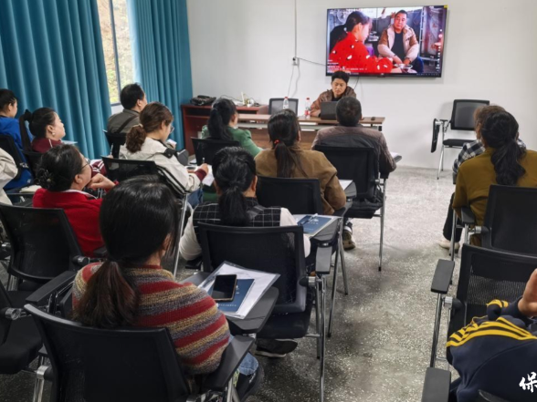 保靖县毛沟镇新媒体技术培训班正式开班 数字赋能乡村振兴