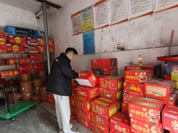 保靖县水田河镇：开展节前烟花爆竹专项检查 筑牢清明“安全+文明”双防线