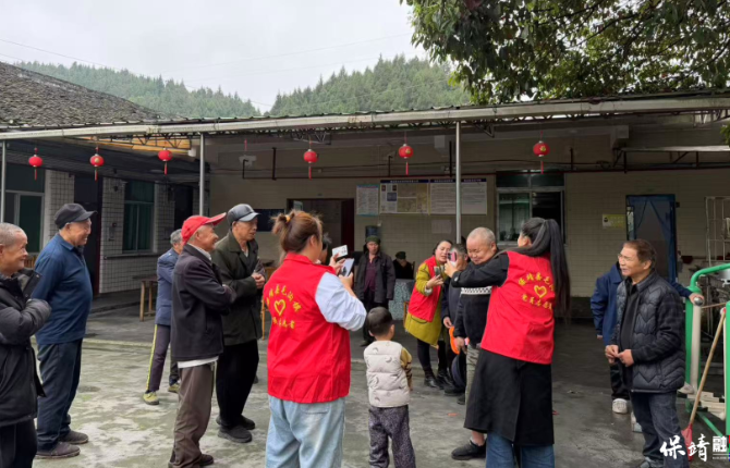 保靖县毛沟镇：社保服务入敬老院 上门认证暖人心