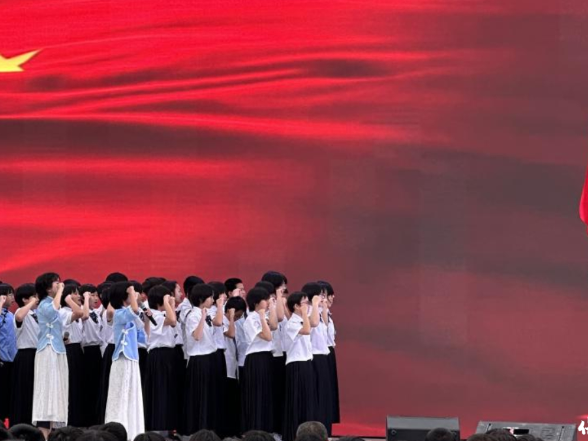 书香润校园 红歌颂中华——雅丽中学第二十九届校园艺术周文化活动开幕