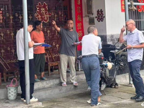 “满格安全”从“充好电”开始——碗米坡镇组织开展消防安全大排查大整治行动
