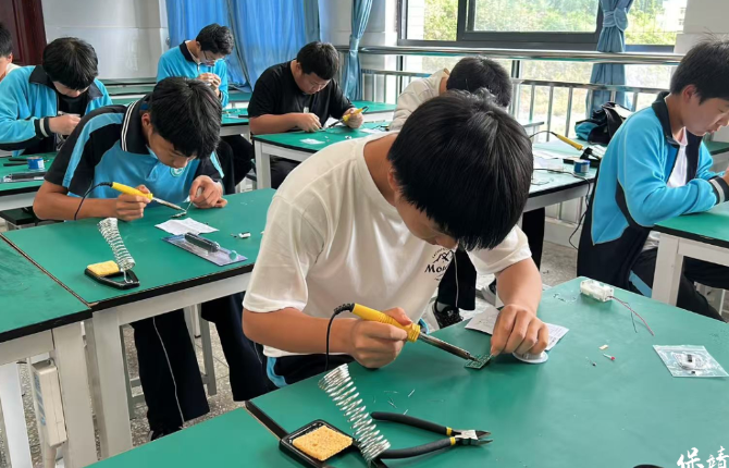 保靖县职业中专学校实操技能大赛圆满举行
