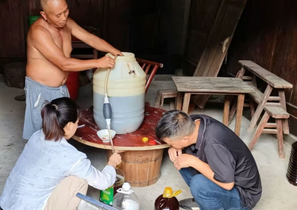 山货出山 鼓起群众钱袋子