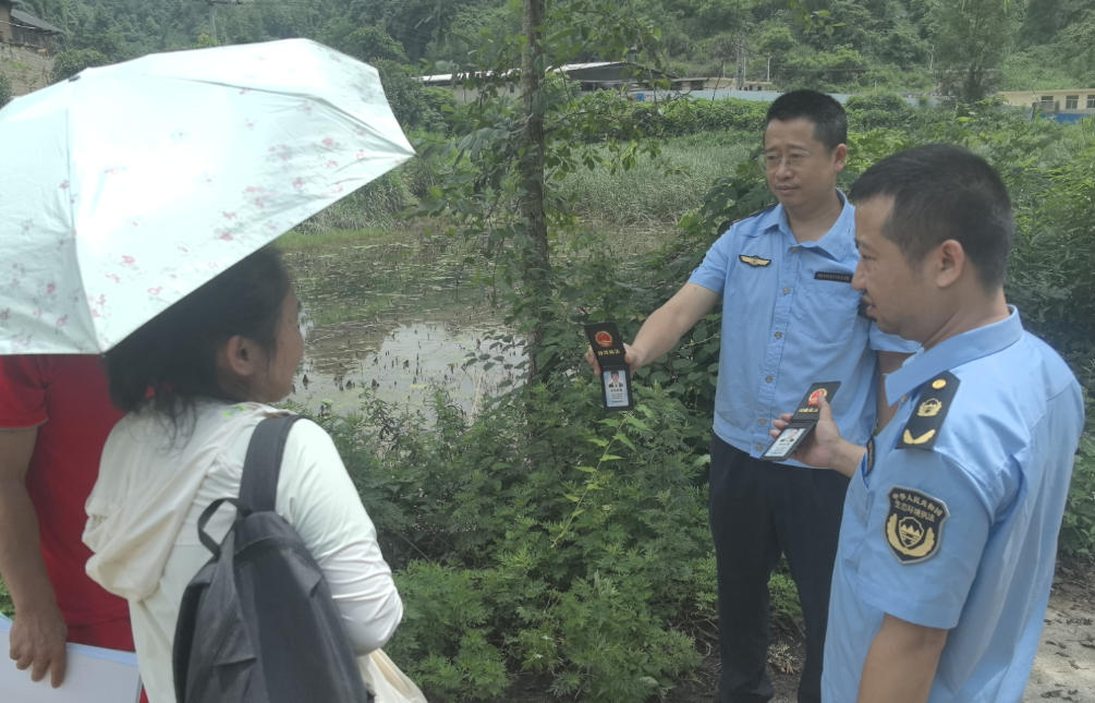 保靖县开展溶洞环境及畜禽养殖问题整改实地核查