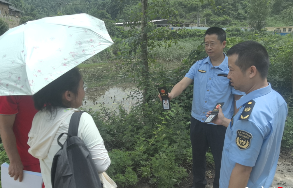 保靖县开展溶洞环境及畜禽养殖问题整改实地核查