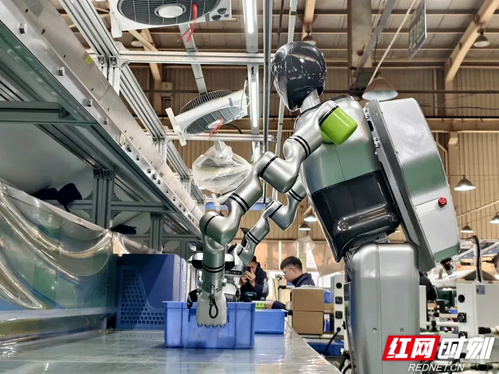 好评中国丨以“智”赋能，驱动“百年一遇”的产业腾飞