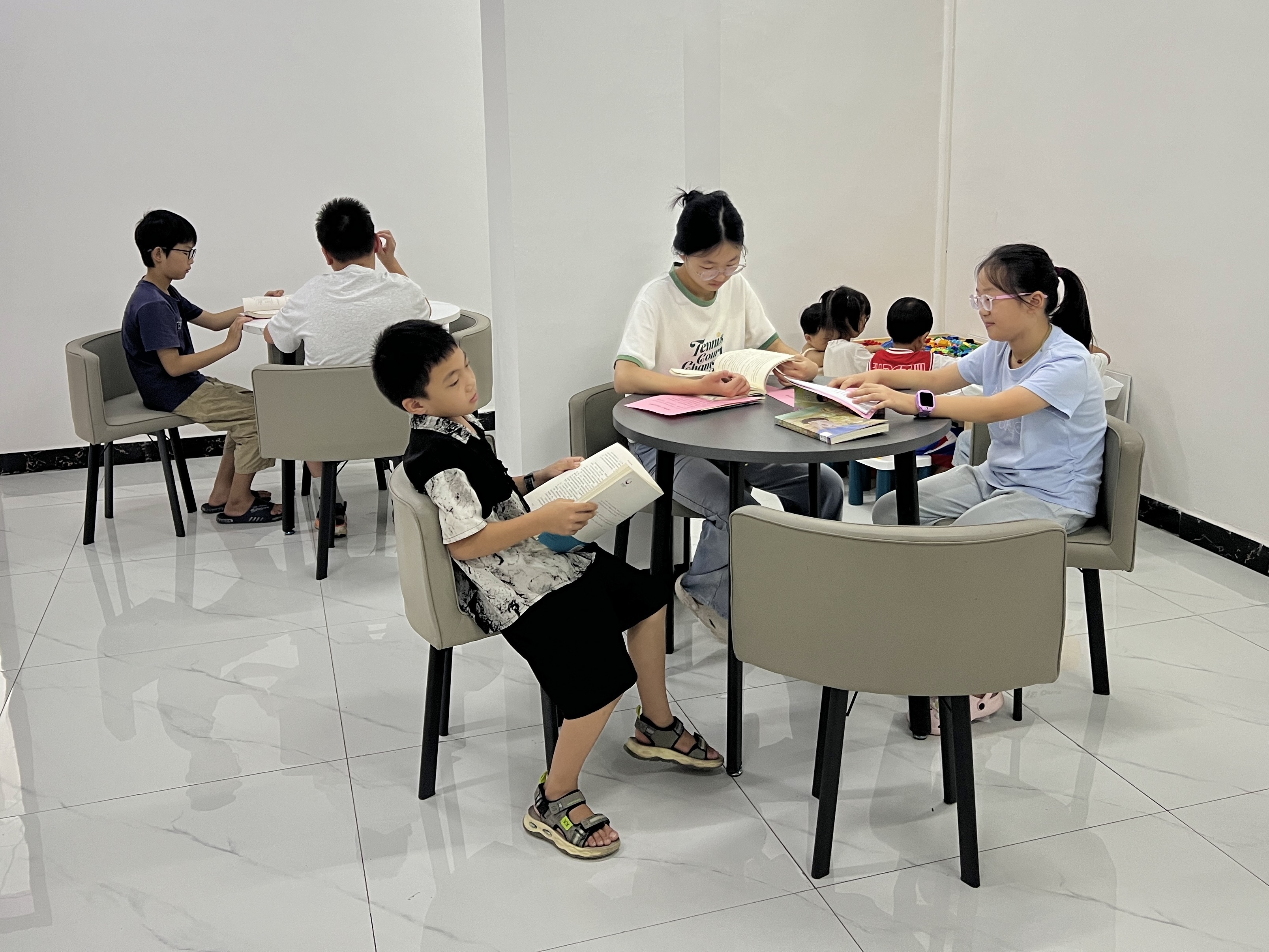 东溪社区3.jpg 东溪社区3.jpg