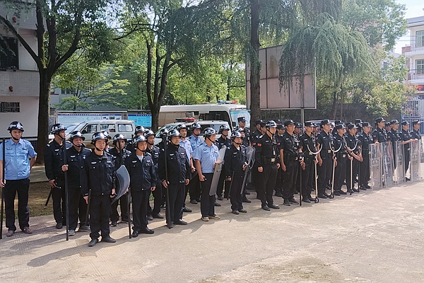 队伍集结。.jpg 队伍集结。.jpg