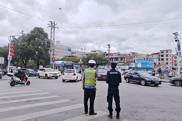 空中快警無人機巡邏。_副本.jpg