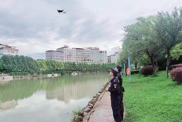 空中快警巡查水域。_副本.jpg 空中快警巡查水域。_副本.jpg