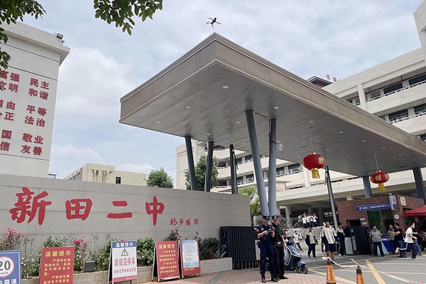 空中快警在校园宣传。_副本.jpg 空中快警在校园宣传。_副本.jpg