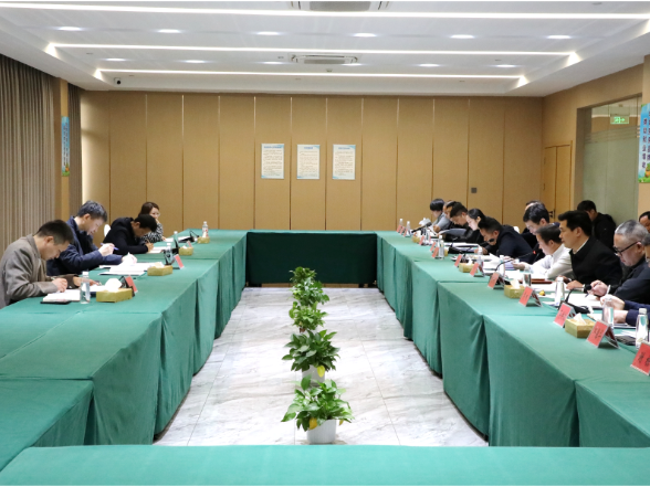 省委政研室来新田调研蔬菜出口产业发展工作