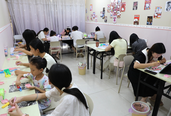 新田：小小拼豆体验新业态 手作激活暑期消费经济