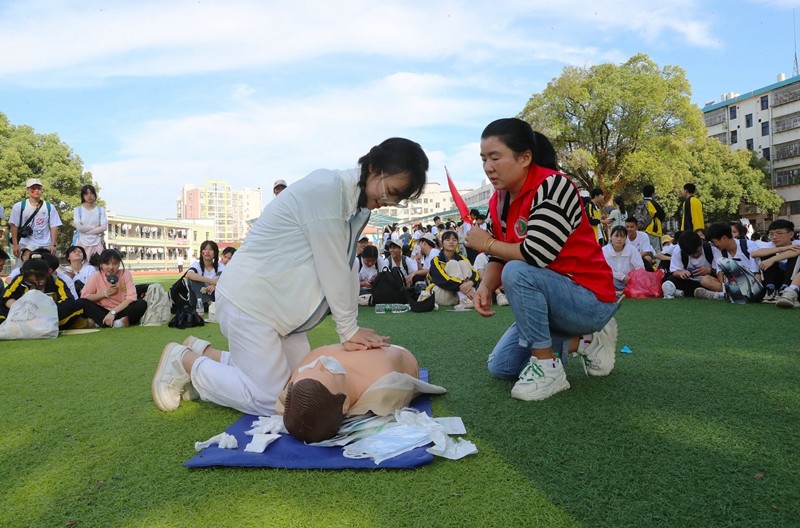 de2642f37bf546bcb8b1abc19b4e38de (5).jpg