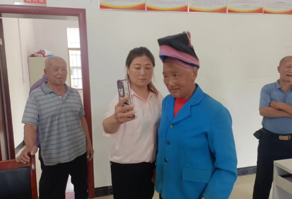 高岱源村：养老认证“集中办”服务群众“零距离”