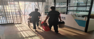 新田县人民医院救援中心（120）护航独居老人就医