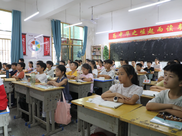 新田：暑期修缮迎接新学期 学校旧貌换新颜