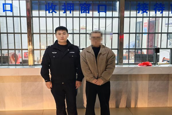 3.1 刑侦抓获涉电诈嫌疑人_副本.jpg 3.1 刑侦抓获涉电诈嫌疑人_副本.jpg