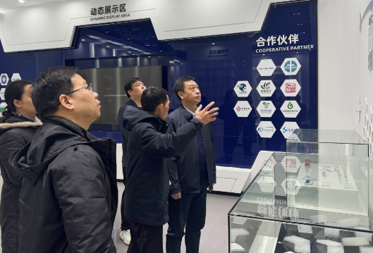 黄永英一行赴昆山、常熟开展招商考察