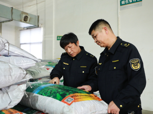 新田：开展“3·15”农资专项检查 护航春耕生产