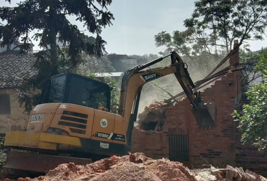 大坪塘镇石溪村：向“空心房”亮剑 打响人居环境整治攻坚战