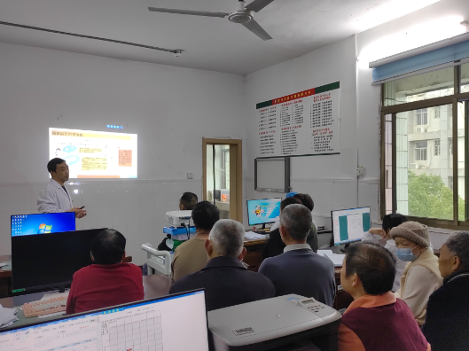 县人民医院开展第32个全国肿瘤防治宣传周科普活动